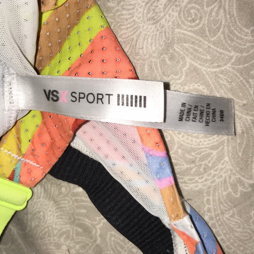 VSX Multi-color “The Lightweight” Sports Bra - Picture 4 of 4